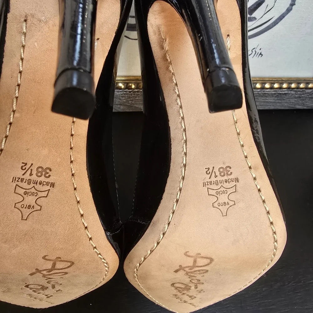 Alice & Olivia by Stacey Bendet Pointed Patent Leather Heels Shoes 38.5 Brasil